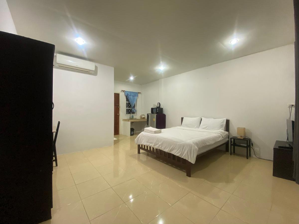 Bangtao Corner Apartment Банг Тао Бийч Екстериор снимка