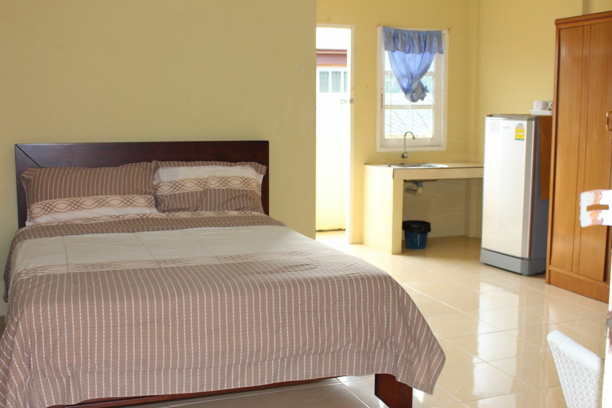 Bangtao Corner Apartment Банг Тао Бийч Екстериор снимка